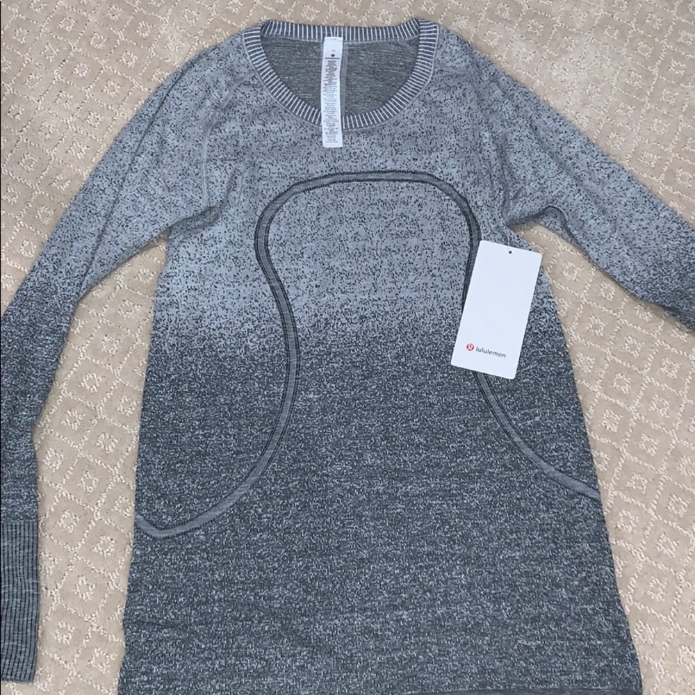Lululemon Swiftly Tech Longsleeve Size 10
